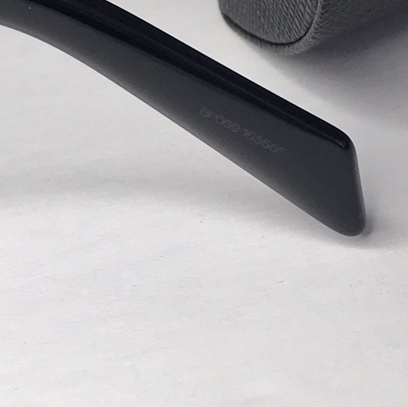 💯- Authentic New Prada PR-08YS 1AB5S0 Sunglasses Women's Black Dark Grey Bu… - Picture 13 of 14